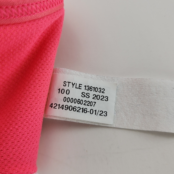 Under Armour Sweat Wicking Adjustable Strap Sports Bra - Picture 11 of 13